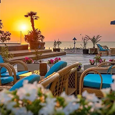 Hotel Mera Onix