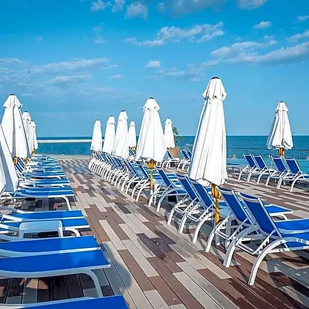 Hotel Mera Onix 4*